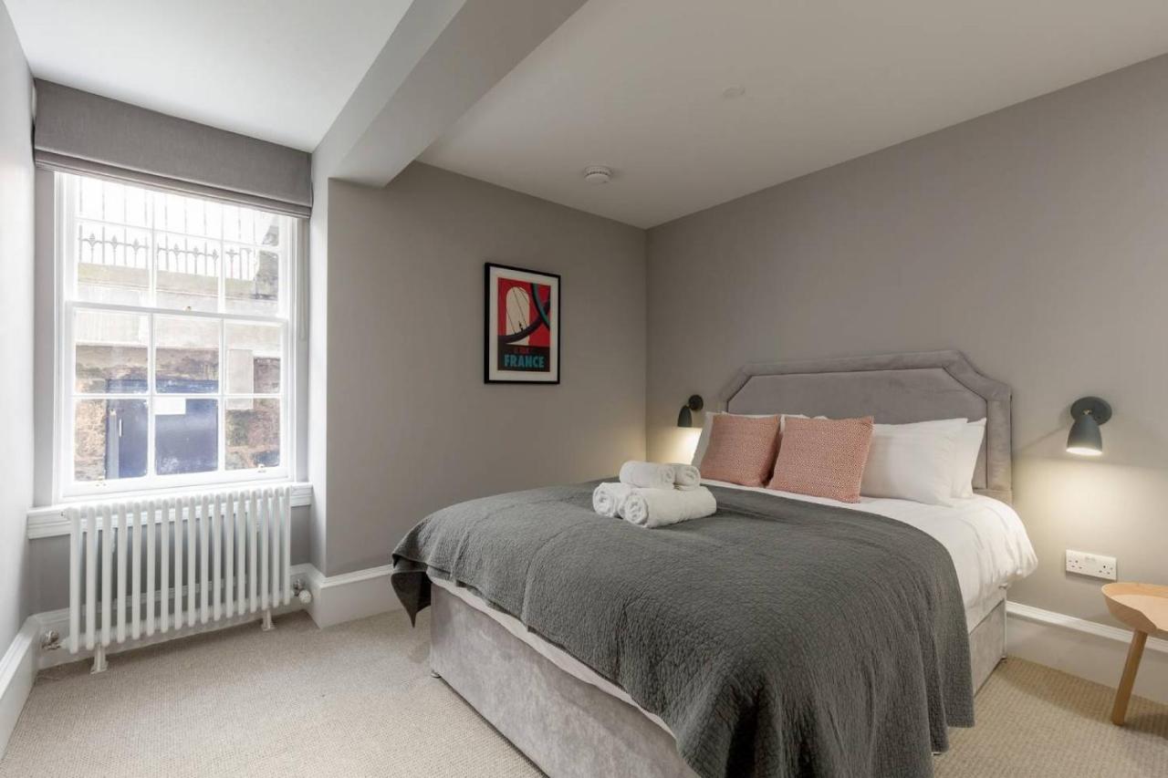 Joivy Luxurious 2Br Home Near Haymarket Station إدنبرة المظهر الخارجي الصورة