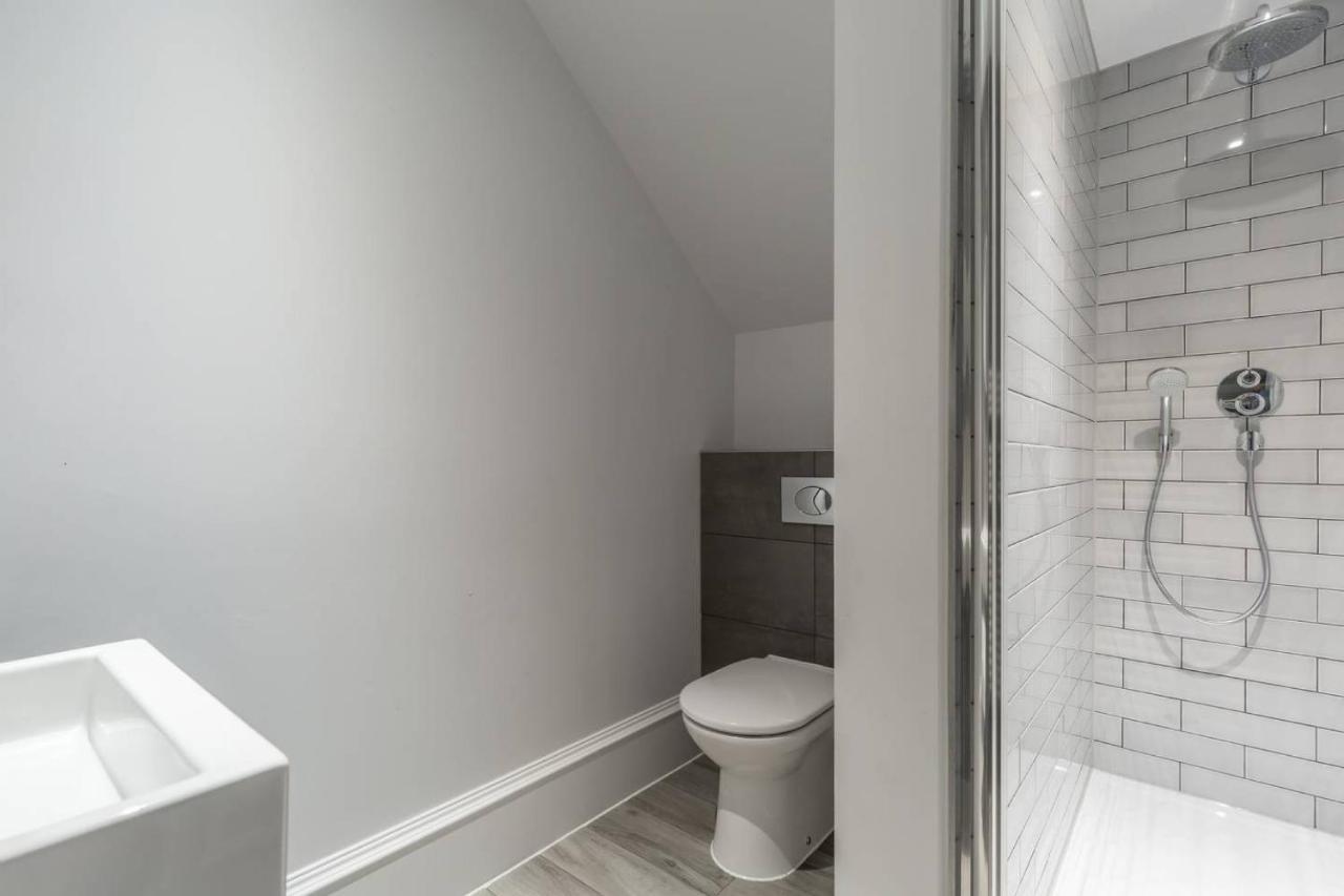 Joivy Luxurious 2Br Home Near Haymarket Station إدنبرة المظهر الخارجي الصورة